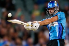 Strikers stun Hurricanes with record BBL chase