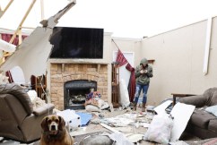 Deadly tornadoes smash southern US communities