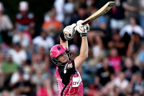 Smith bags ton as Sixers too good for Strikers