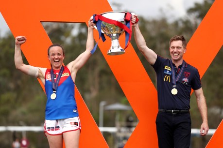 Melbourne star Pearce retires from AFLW
