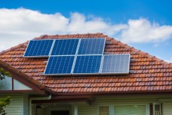 Record rooftop solar slashes wholesale prices