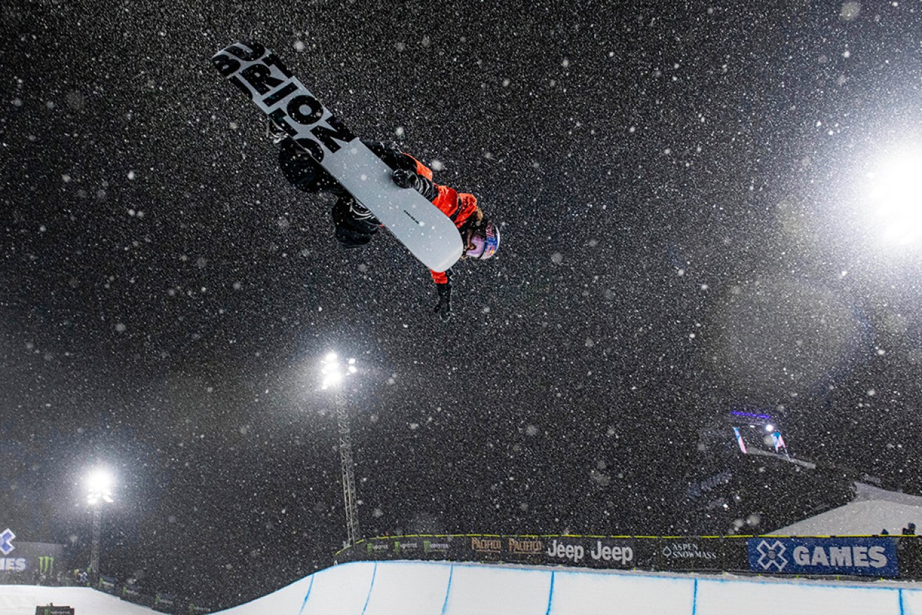 Teenage Australian snowboarder Valentino Guseli has enjoyed a record-breaking weekend in the US.