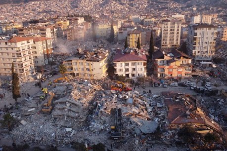 Fresh devastation as 6.3 earthquake strikes Turkey