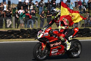 SA swoops as Victoria loses motorbike race