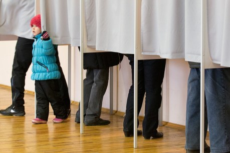 Estonia goes to polls in test for pro-Kyiv government