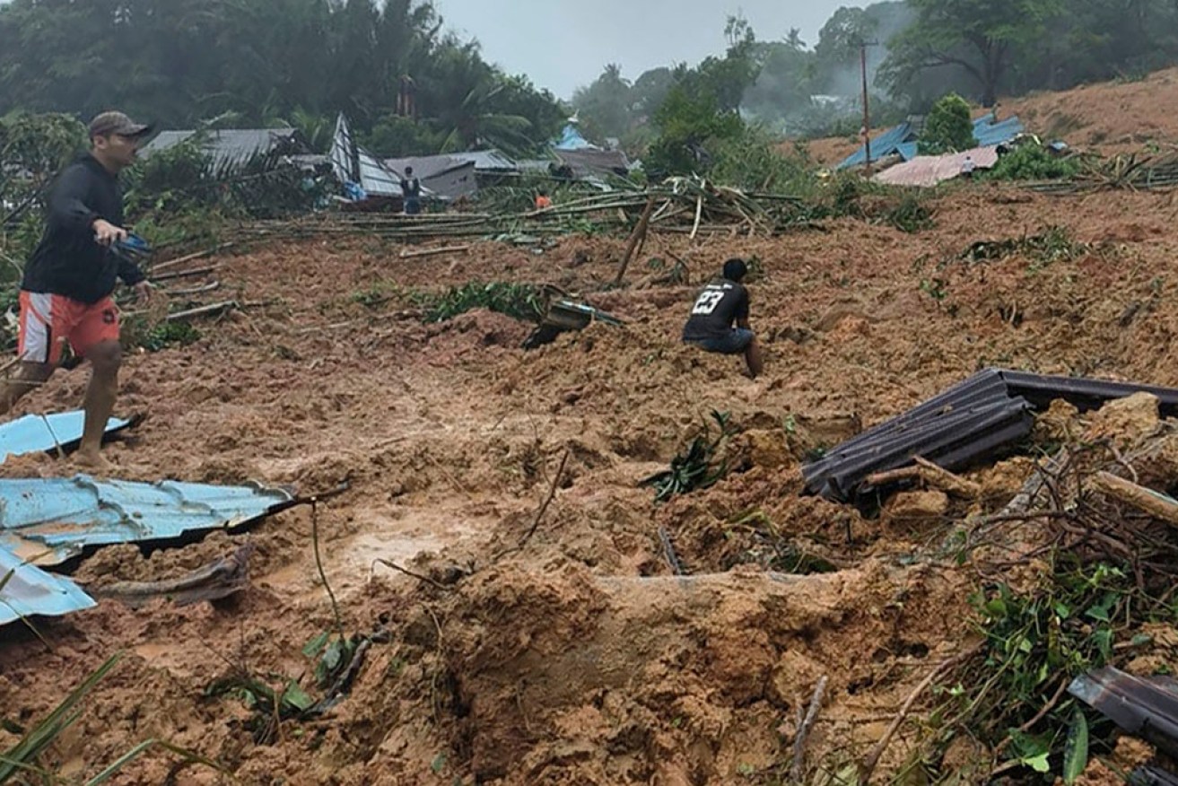 Dozens of people are still missing after two deadly landslides on the Indonesian island of Searasan.