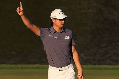Flock of birdies puts Min Woo Lee in hunt for his first PGA title