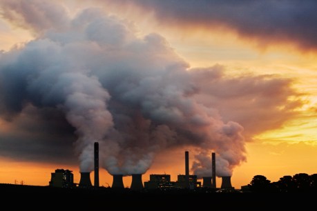 Labor backs emissions target, climate war blooms