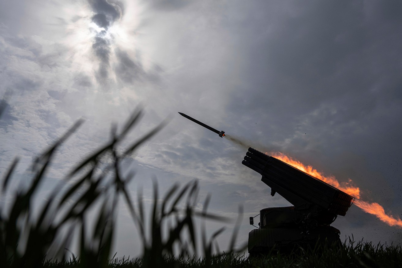 A Ukrainian general says Russian forces are trying to encircle Ukrainian troops near Bakhmut.
