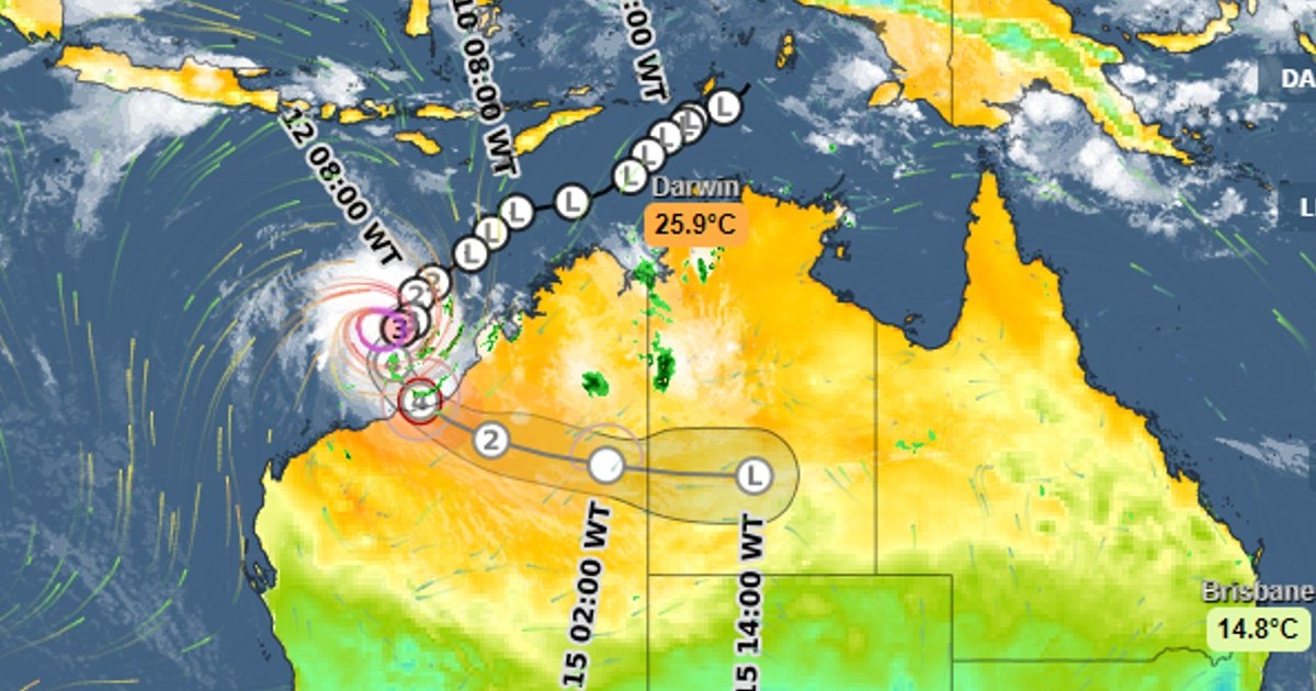 Cyclone Explorer Cyclone strengthens and turns, as impact to track inland