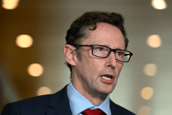 Govt frontbencher to retire from politics