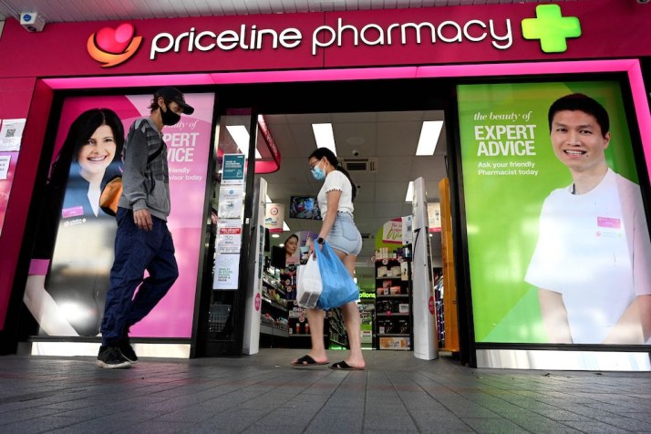 ‘Misleading’ pharmacy signs prompt boycott call