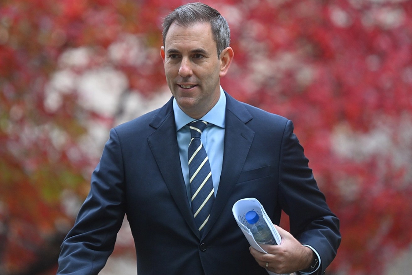 Jobs data shows 333,000 more Australians were employed in April 2023 compared to May 2022.