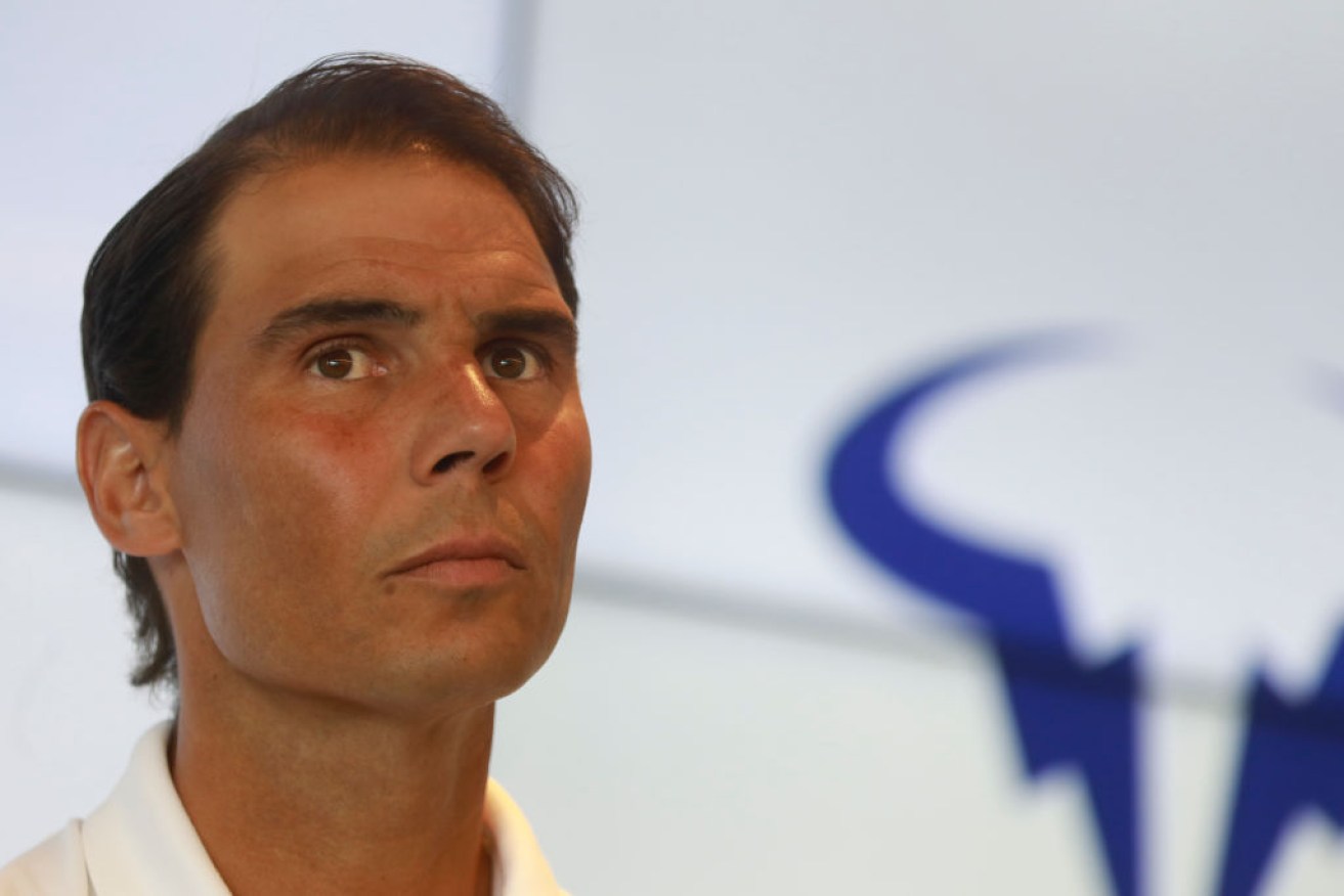 Rafael Nadal announces his withdrawal from the French Open.