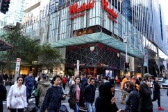 Retailers hope for splurge as spending flatlines