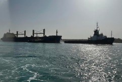 Maltese oil tanker breaks down in Suez Canal
