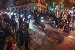 Expanded police presence quells France riots