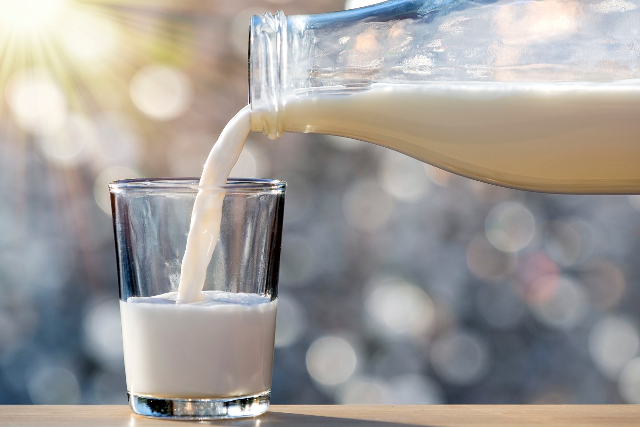Victorian dairy workers have called off a planned strike after securing a pay deal.