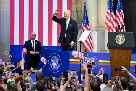 Biden knocks Putin, soothes Zelensky at NATO summit