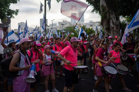 Israelis rally, block roads as judicial bill vote looms