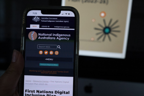 Federal government pledges to expand Indigenous digital access