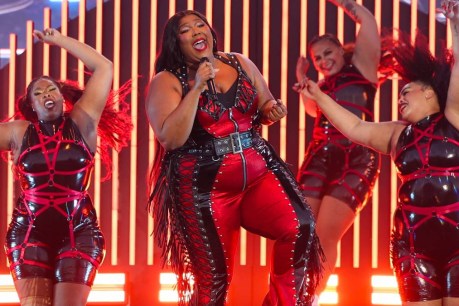 ‘Outrageous’: Lizzo fires back at dancer allegations