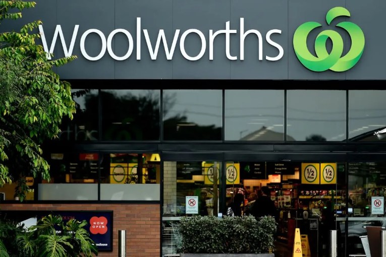 Woolworths faces court over $1m pay bungle