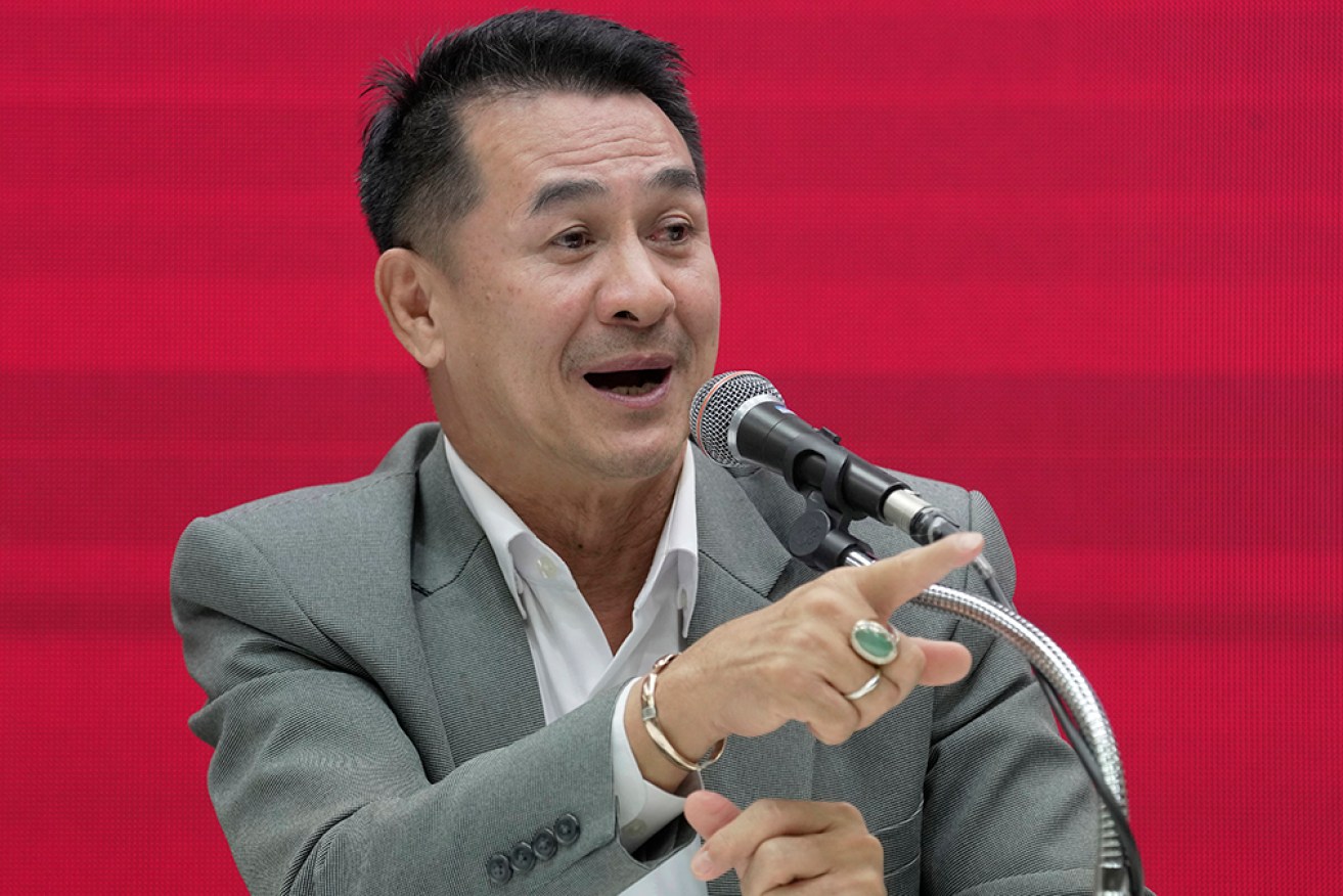 Pheu Thai leader Chonlanan Srikaew says the party hopes to gain support from all MPs and senators.
