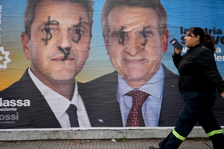 Vote in primaries set to test political mood in Argentina