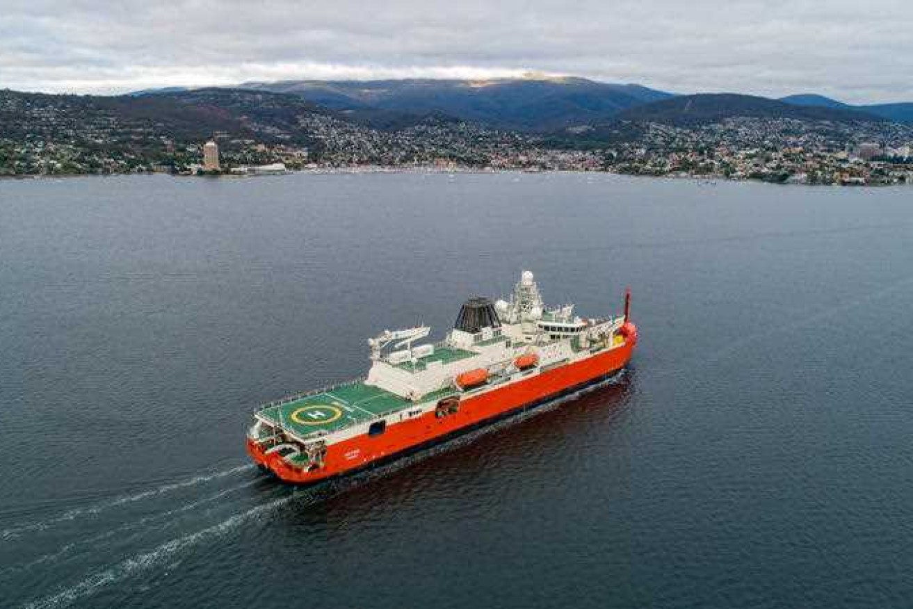 Australia's Antarctic icebreaker Nuyina is not allowed under Hobart's Tasman Bridge to refuel.
