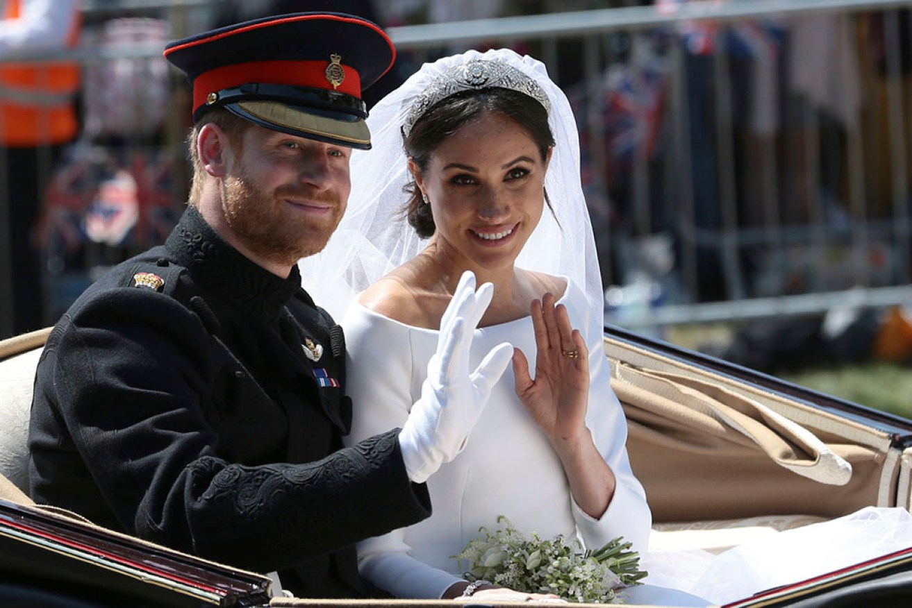 A paparazzo says a Seven interview alleged he conned Thomas Markle to disrupt the royal wedding.