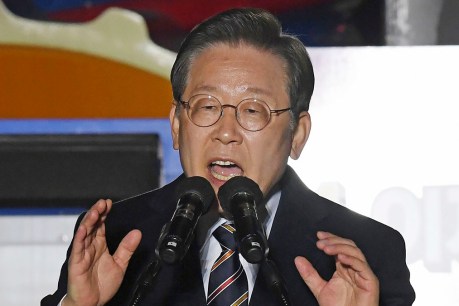 South Korean opposition leader launches hunger strike