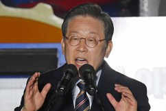 South Korean opposition leader starts hunger strike