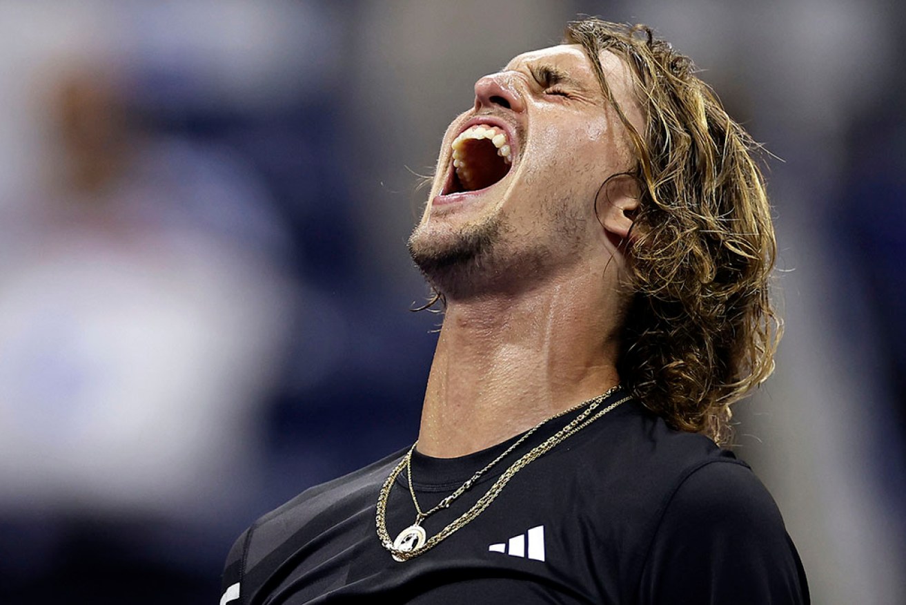 Alexander Zverev has set up a US Open quarter-final clash against world No.1 Carlos Alcaraz.