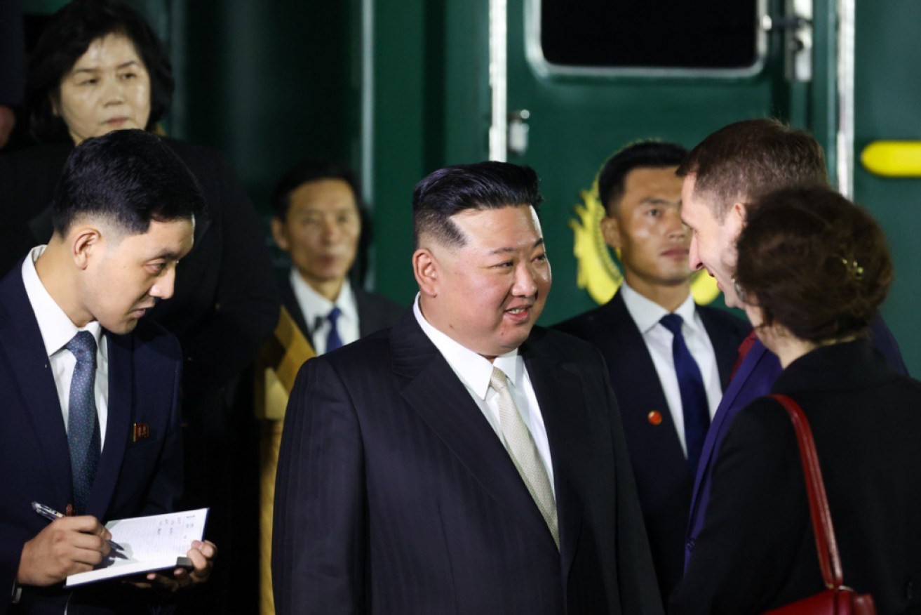 North Korean leader Kim Jong-un has met Russian natural resources minister Alexander Kozlov.