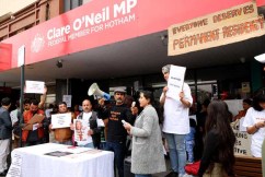 ‘Fast-track’ refugees protest at O’Neil’s office