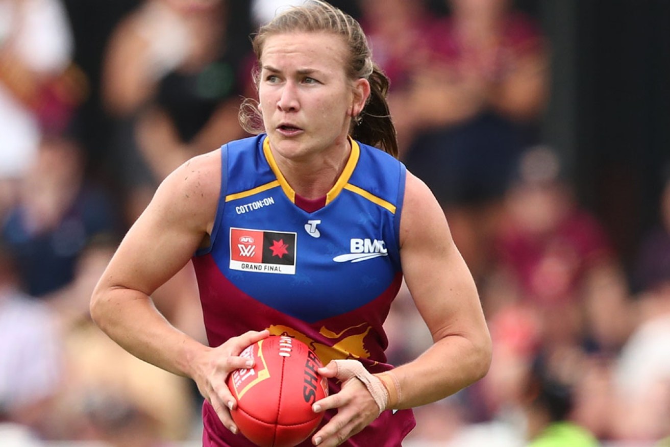 Shannon Campbell's late goal gave Brisbane a two-point AFLW win over North Melbourne on Sunday. 