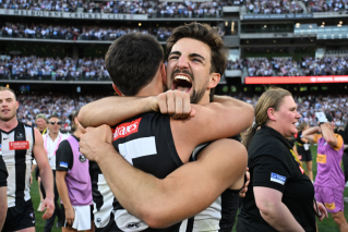 Flagpies! Collingwood claims the AFL crown
