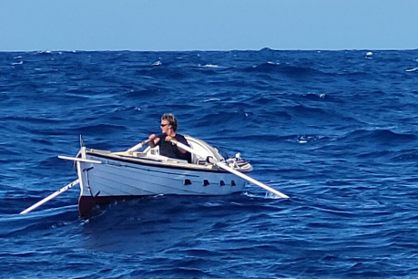 Aussie rower rescued on last leg of trans-Pacific trip