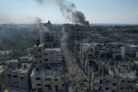 Israeli, Palestinian death toll rises