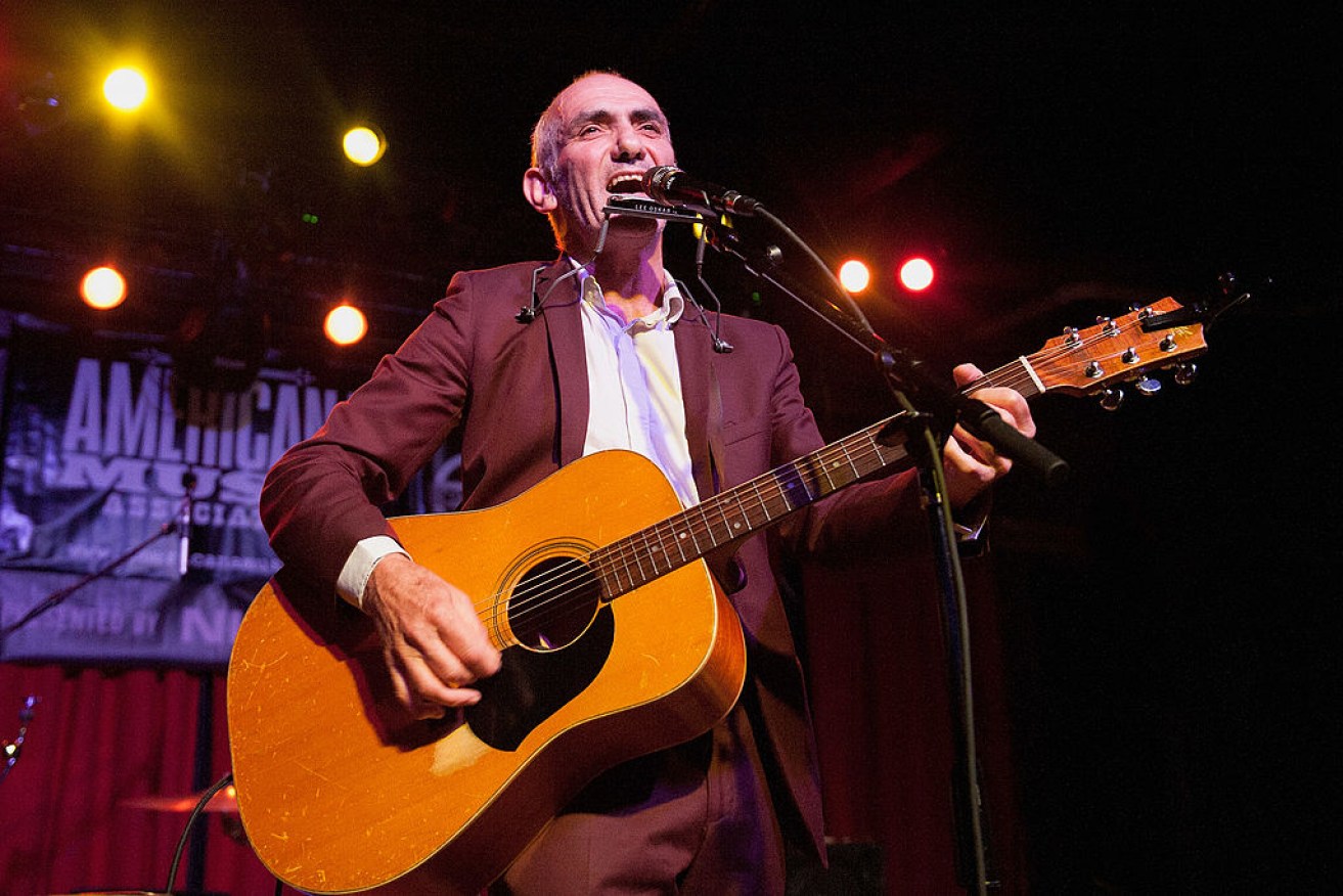 Paul Kelly faithfully performs <i>How to Make Gravy</i> at all his shows. And now, at the Carols by Candlelight on December 24.