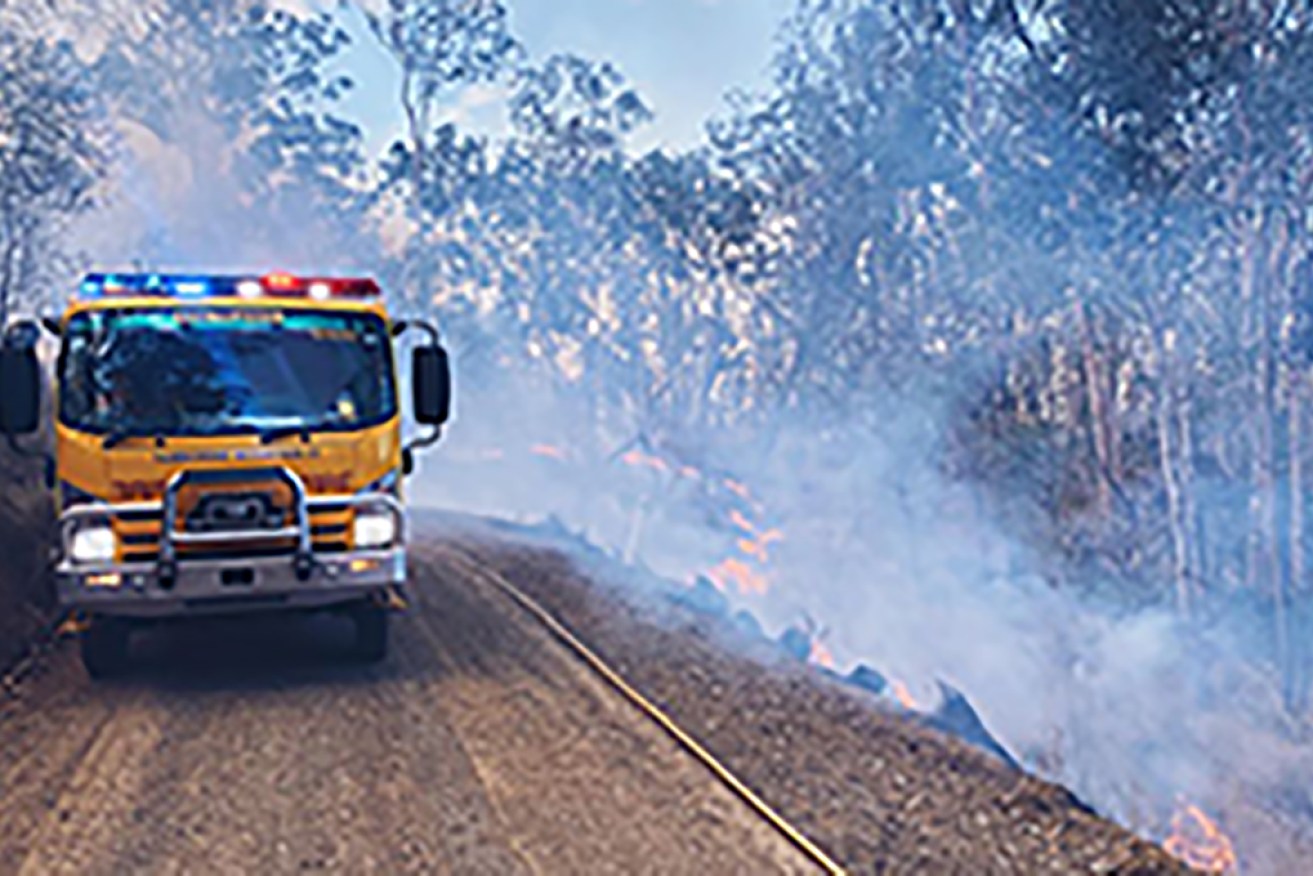 Milder weather conditions helped crews battling a fire near Tara that has destroyed nearly 50 homes.