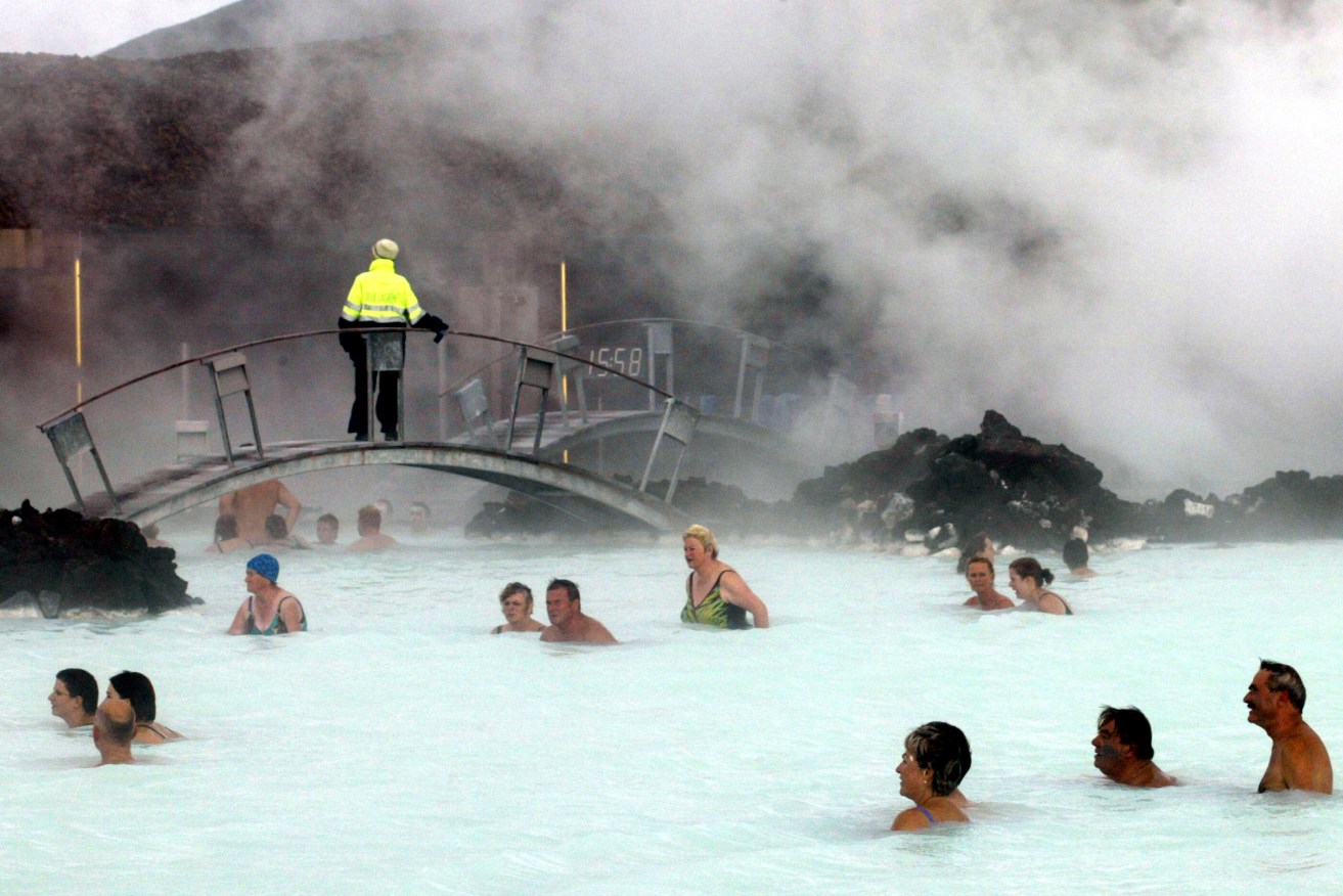 Iceland's Blue Lagoon hot springs resort has been shut amid fears of an imminent volcanic eruption.