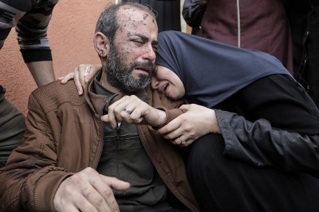 Heavy fighting in north Gaza after hostage deal denied