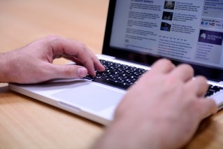 Medical record glitch hits Qld hospitals for hours