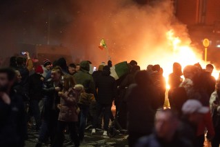 Riots erupt in Dublin after attacker stabs children