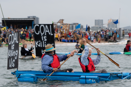 Protest armada’s overnight vigil keeps Newcastle coal port shut down