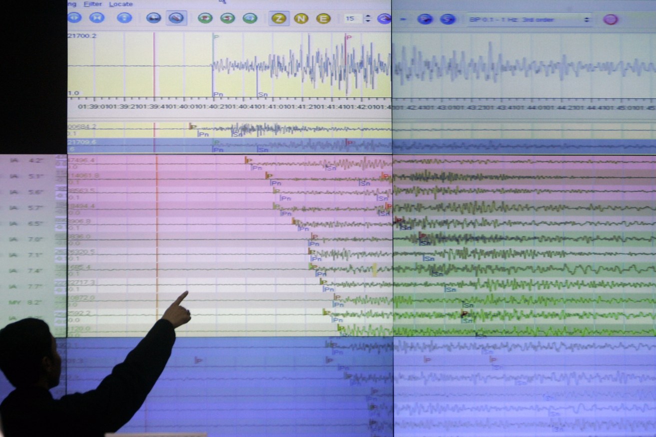Seismologists in the Philippines said the risk of a tsunami remained after a powerful earthquake.