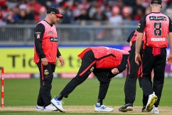 Safety fears with Geelong pitch ends BBL match
