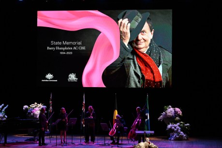 King leads tributes at Barry Humphries memorial